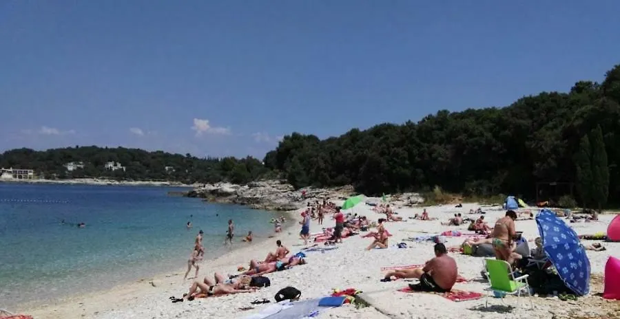 Appartement Two Bedroom Apartment, Nice Neighborhood, Free Parking, Wifi Pula